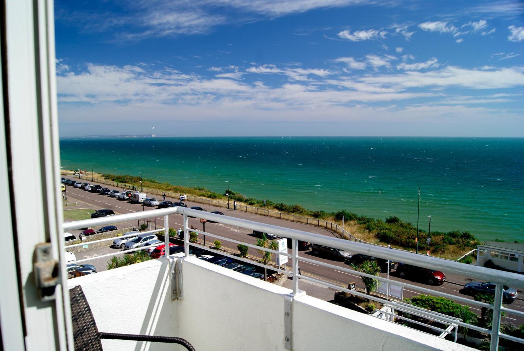Familienzimmer mit Balkon zur Meerseite für 5 Personen